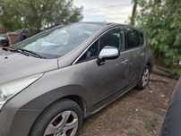 Pegeout 3008 2012