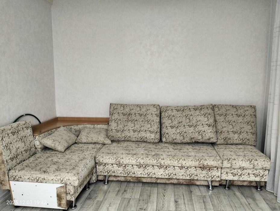Продам диван б/у