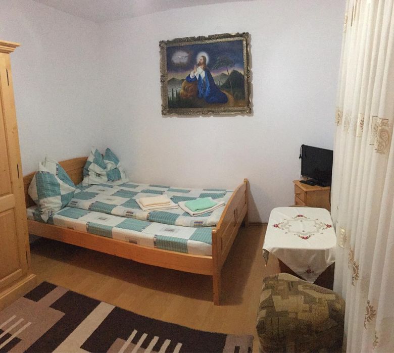 Inchiriez cabana de Revelion