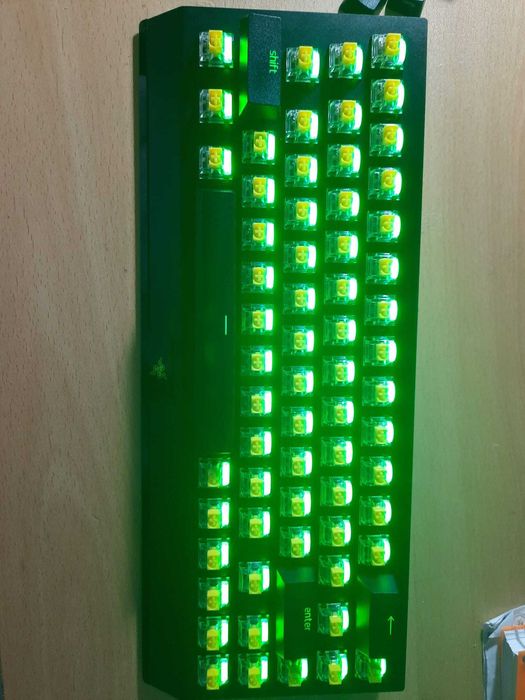 Vând tastatură Razer Blackwidow V3 mini Hyperspeed