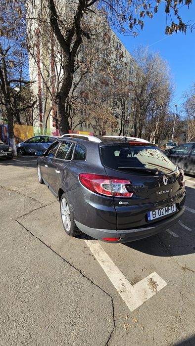 Vând Renault Megane 3   1,9 dci