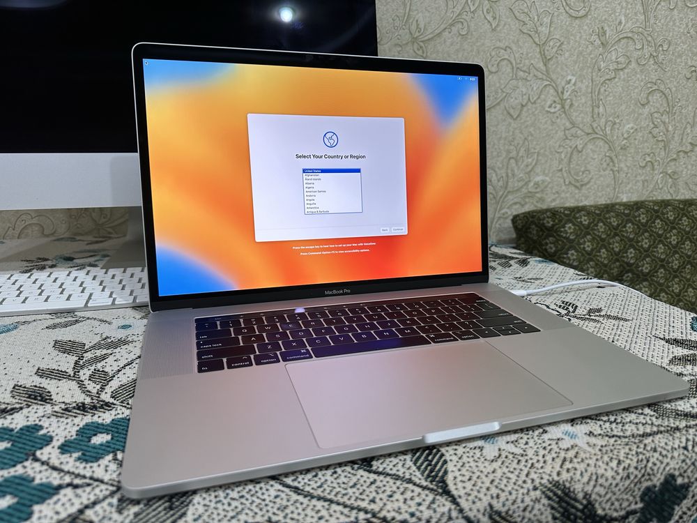Macbook Pro 2018 15 inch Amd Rodeon 560