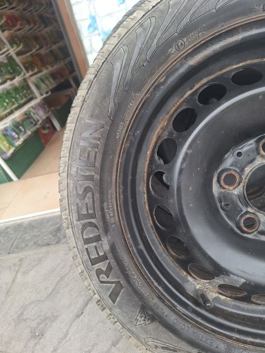 Зимни гуми с железни джанти