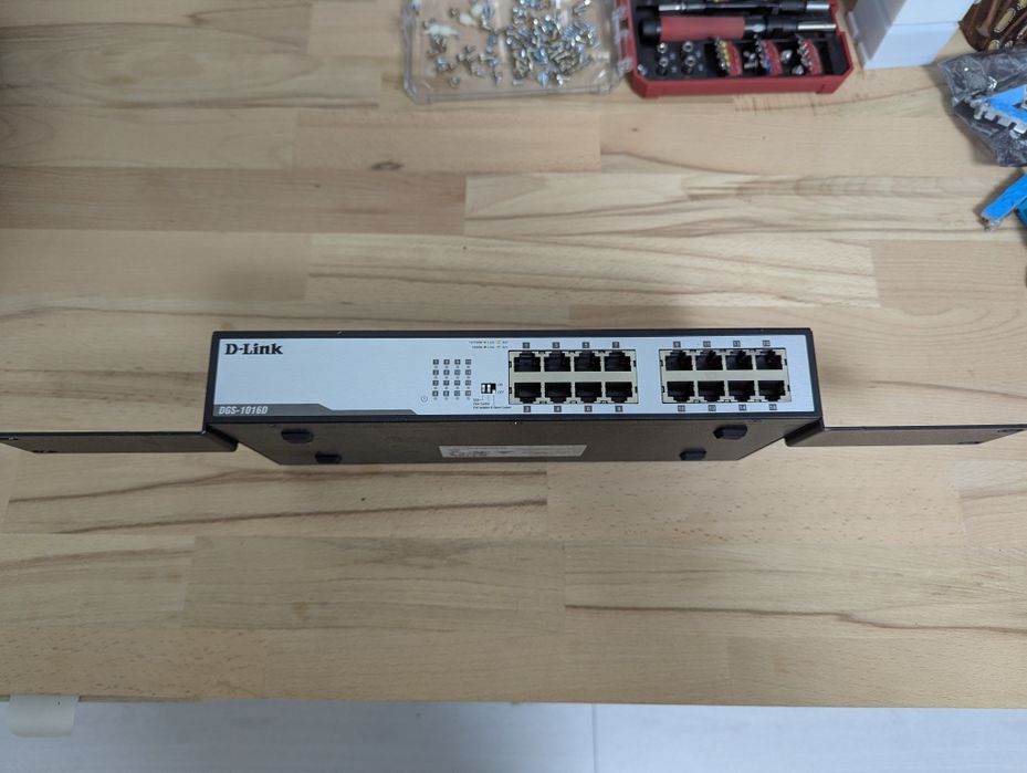 Switch Dlink Gigabit - D-Link DGS-1016D Gigabit 16 Port