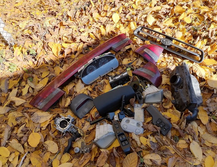 Субару легаси В12 на части