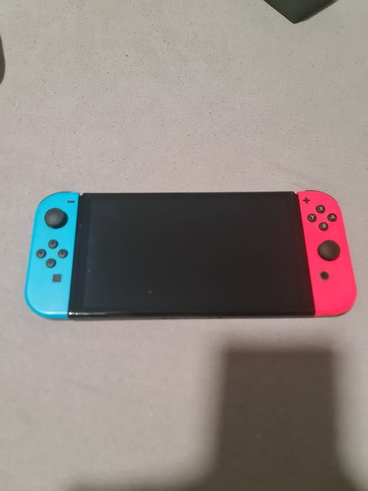 Nintendo switch oled, schimb cu laptop gaming