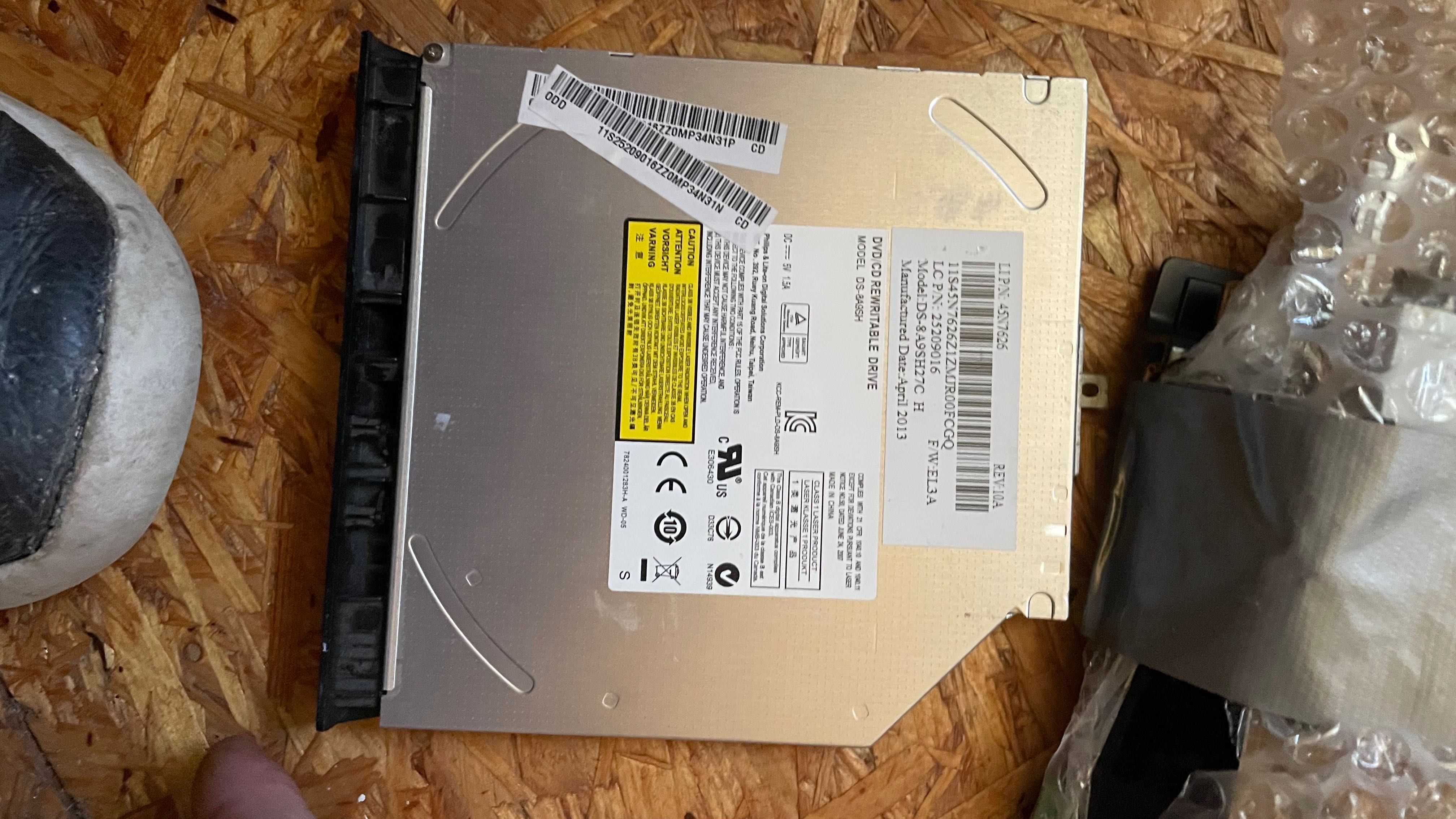 Оптично устройство DS-8A9SH DVD-RW Lenovo