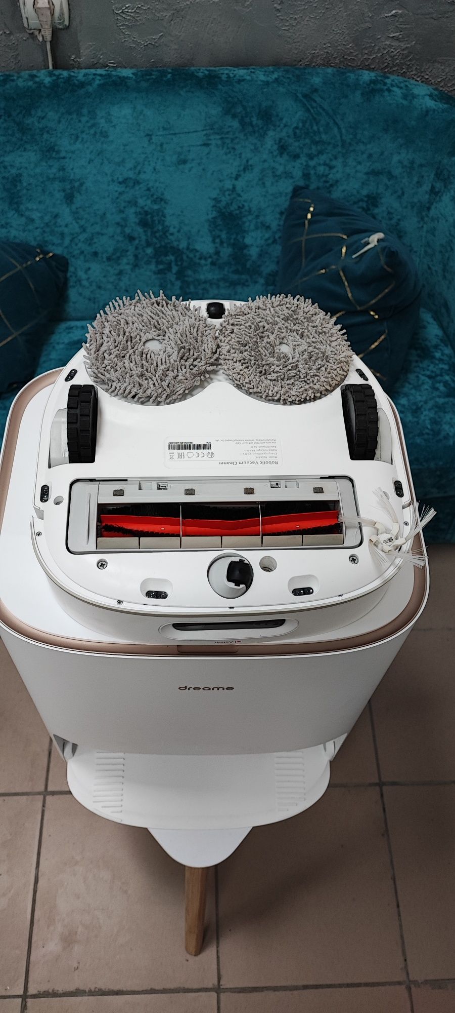 Robot aspirator Dreame w10 pro