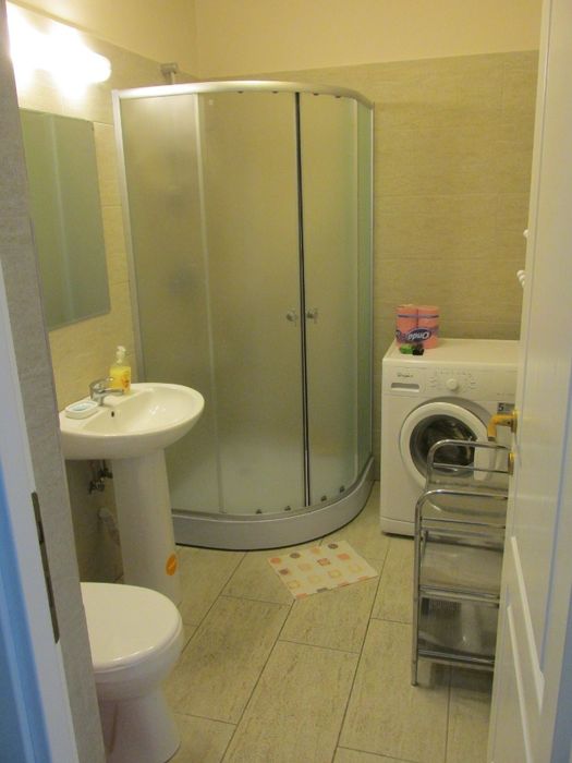 Regim hotelier apartament la 10 min de Clinica Amethyst in FlorestiCJ