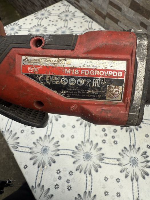 Шлайф прав акумулаторен MILWAUKEE M18FDGROVB-0X