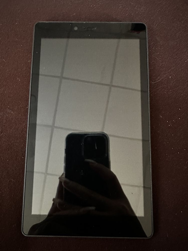 Продавам таблет Alcatel