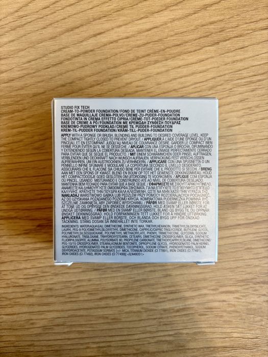 Фон дьо тен марка MAC