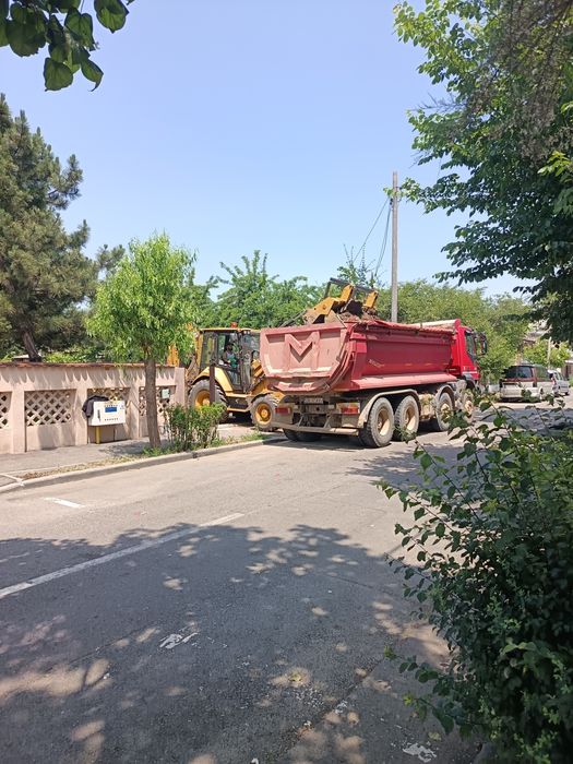 Evacuăm moloz pământ