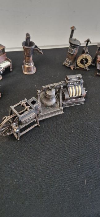 Lot ascutitori vechi Play Me