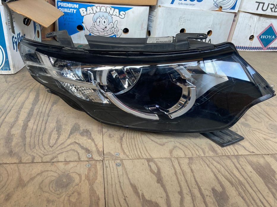 Десен фар за Land Rover Discovery Sport. 14-16.