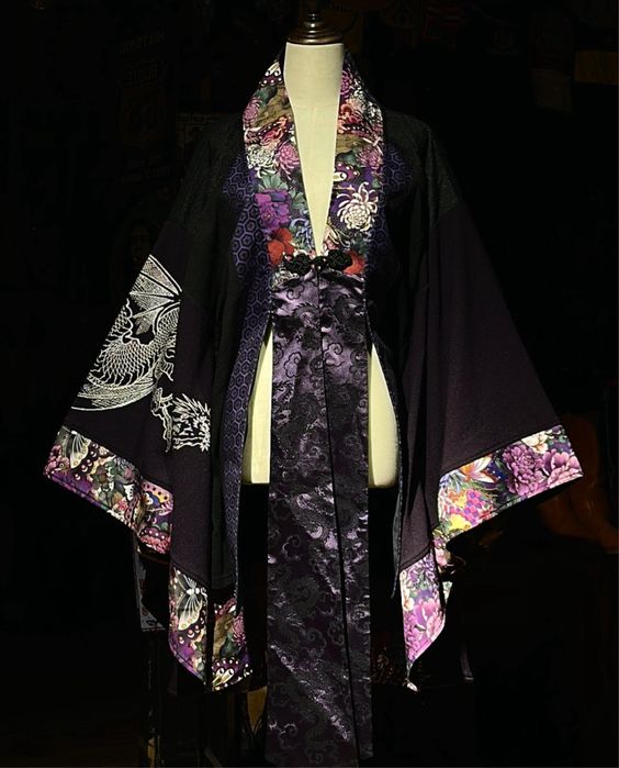 Красивое кимоно для косплея