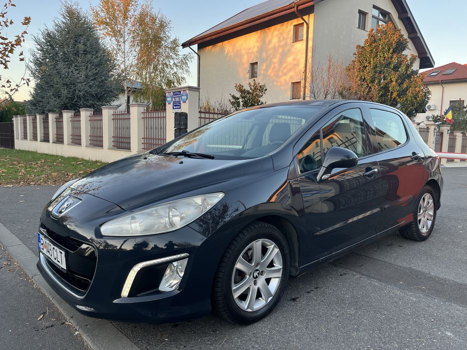 • Peugeot 308 • Facelift •