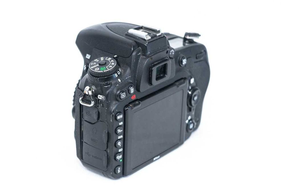 Nikon D750 - BODY - 231.000 de cadre - Aparat foto DSLR