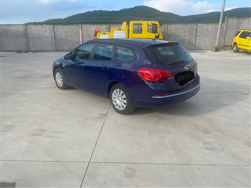 Opel astea j 2013 1,7 cdti