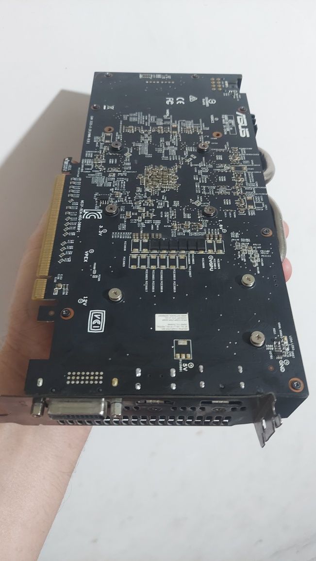 Prodam videokartu asus rx570 4gb