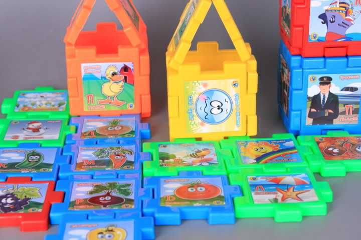 Конструктор-кубчета с картинки и думички на български език