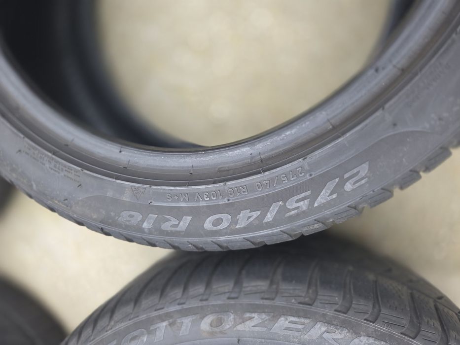 Set Anvelope Iarna Pirelli Sottozero 3 / 245 45 18 / 275 40 18 /