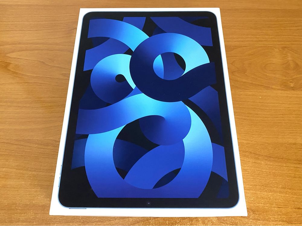 Apple iPad Air 5,  10.9", 64 GB, Wi-Fi, Blue (MM9E3)