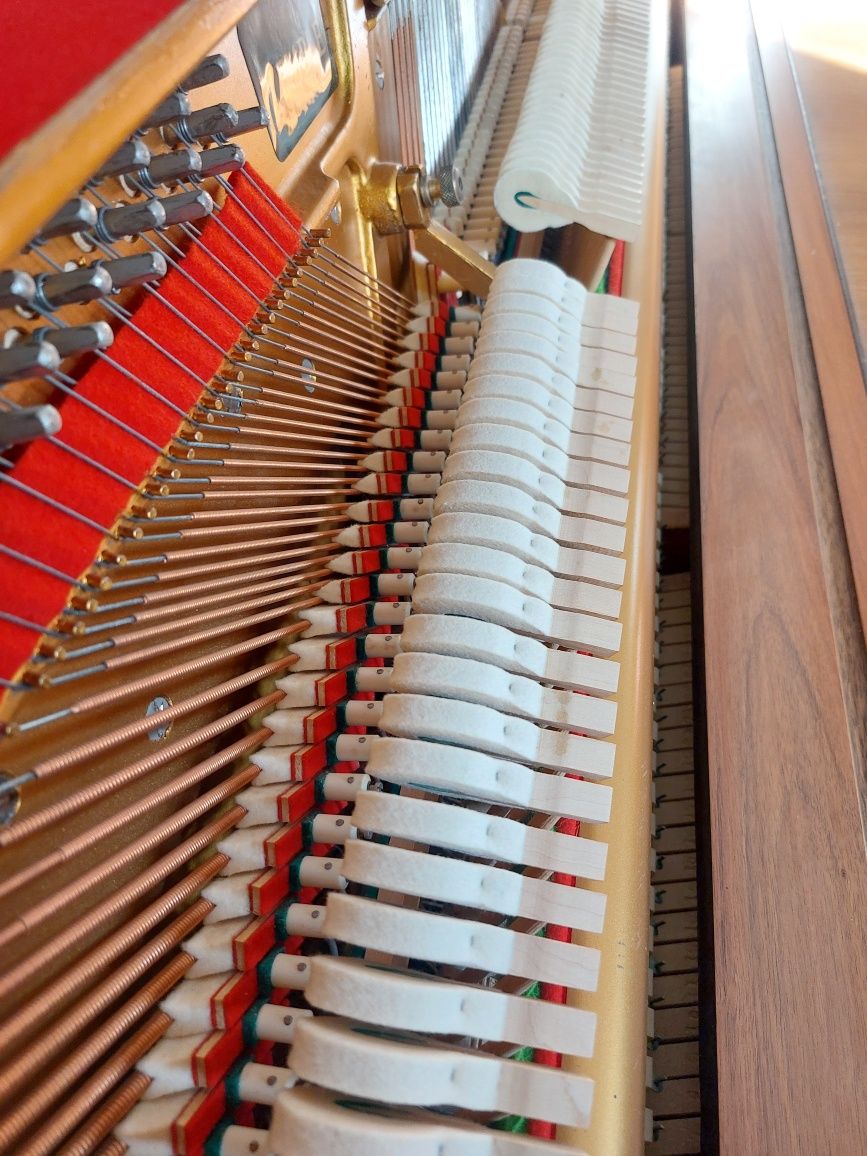 Pianina Kemble ( brand Yamaha)