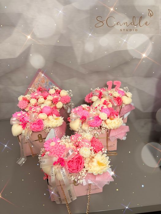 Aranjament flori din ceara de soia