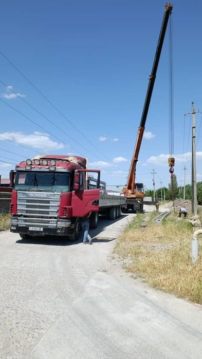 Перевозка грузов, шаланда, контейнеровоз