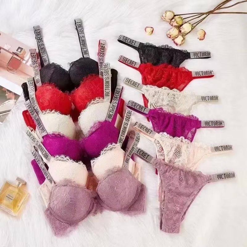 Бельо на Victoria secret