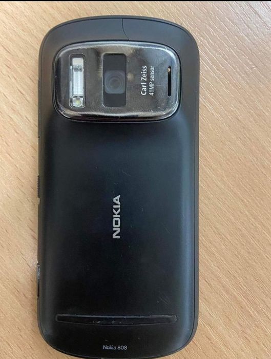 Nokia 808 PureView