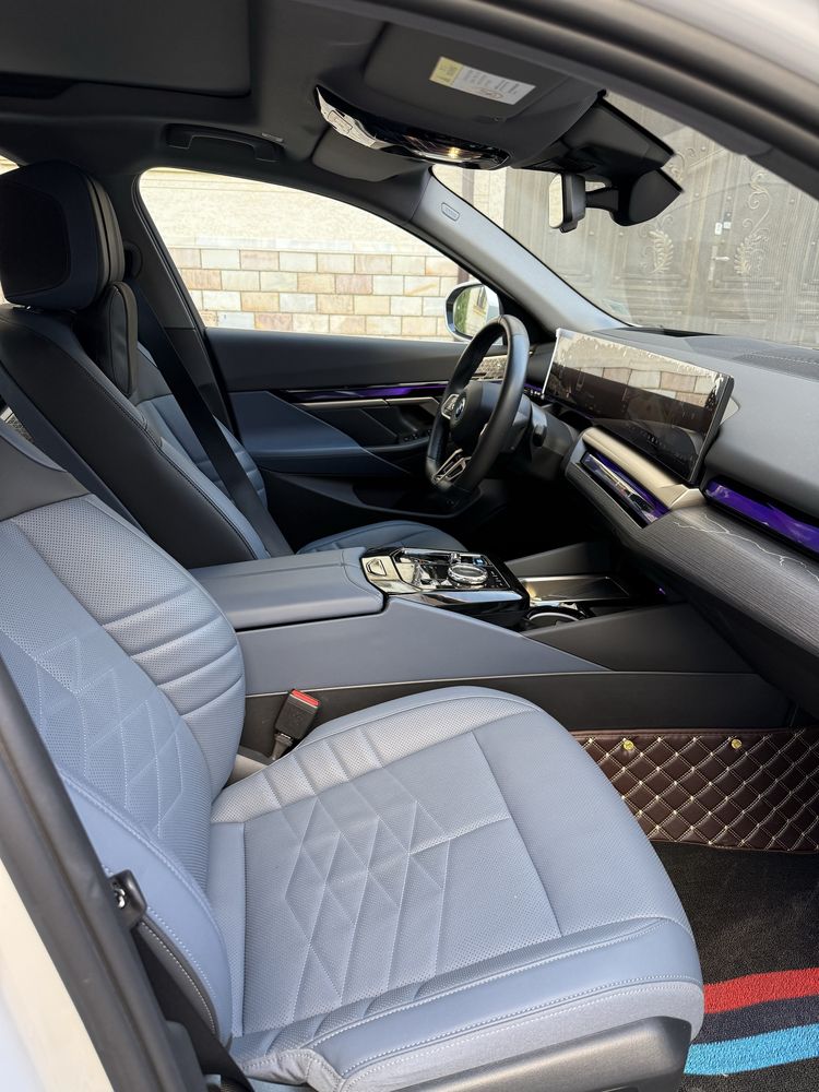 Bmw i5 M sport 35L