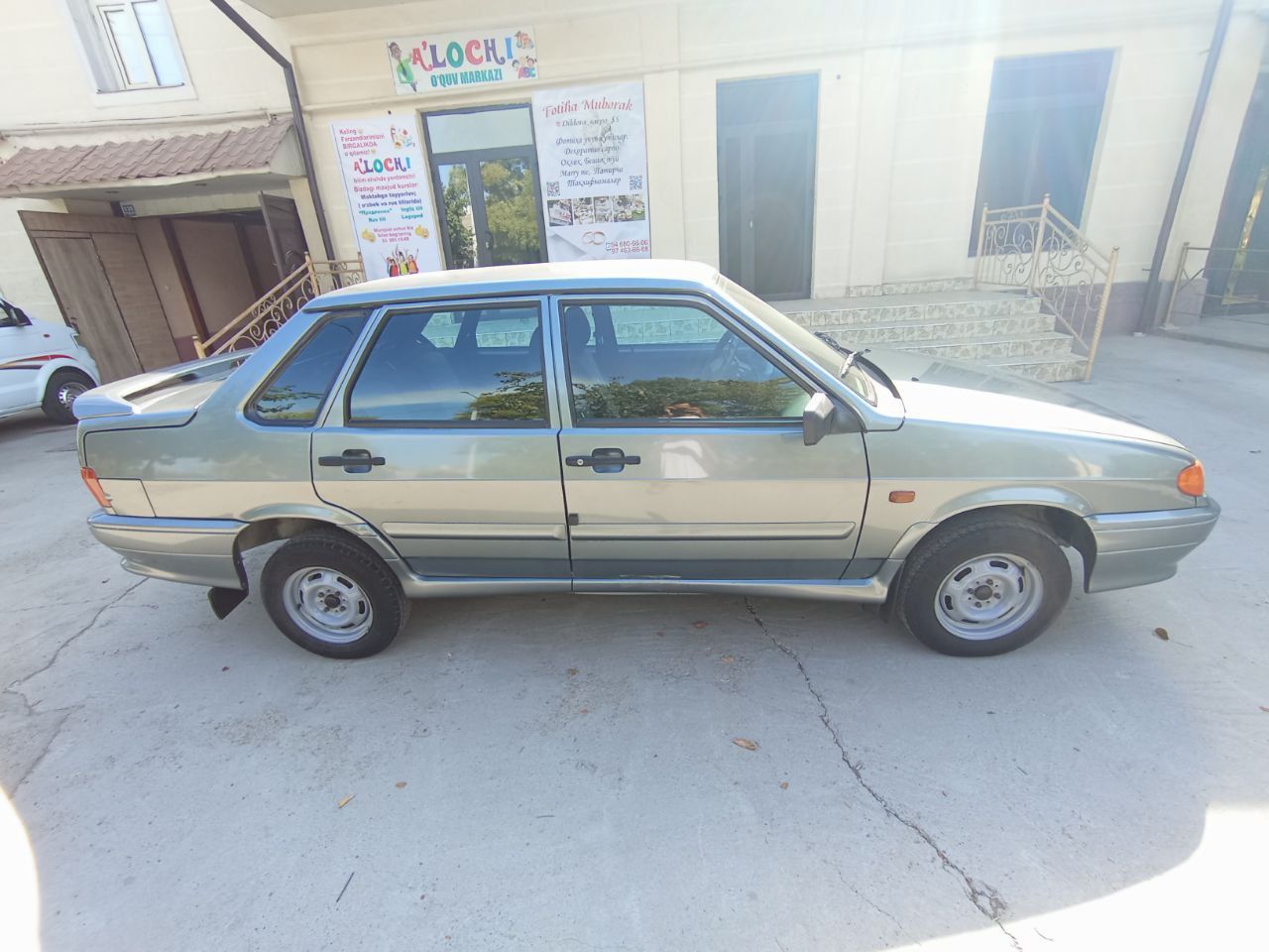 LADA (Samara) 2115 sotiladi
* Karobkasi : Mexanika
* Ishlab chiqaril