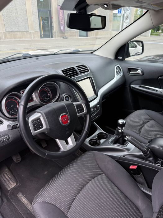 Fiat fremont 2012