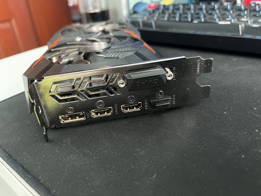 Видео карта GIGABYTE  GTX 1050