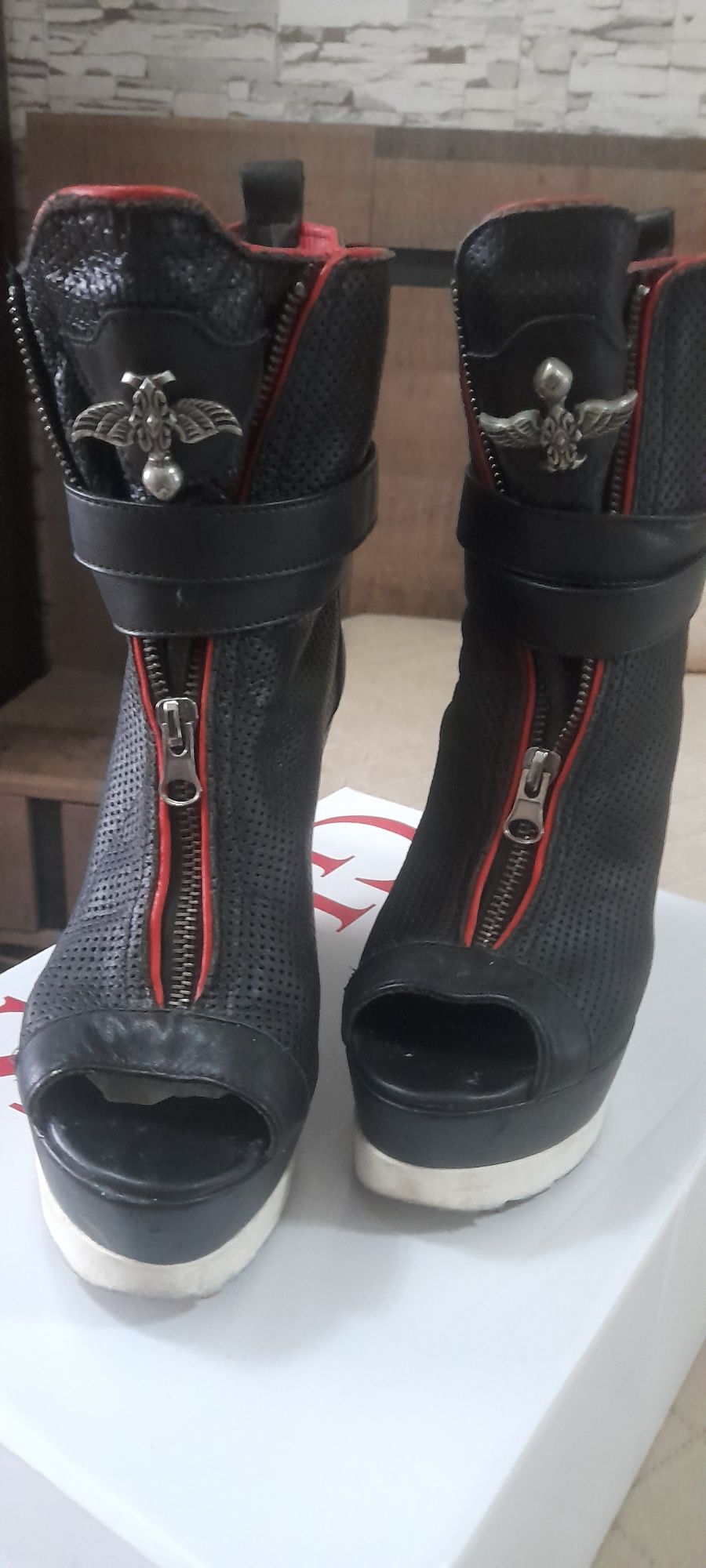 Дамски пролетно есенни боти