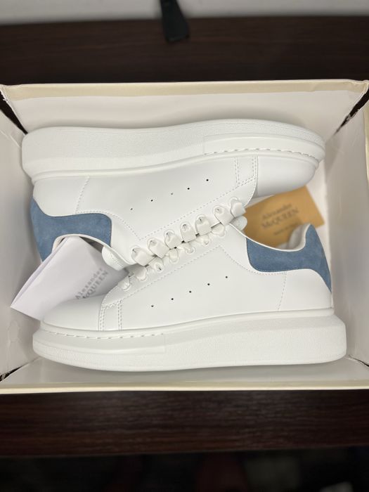 Alexander McQueen /42