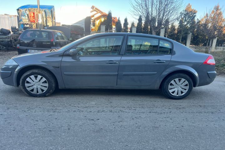Dezmembrez Renault Megane 2 [facelift] [2006 - 2012] Sedan 1.4 MT (10