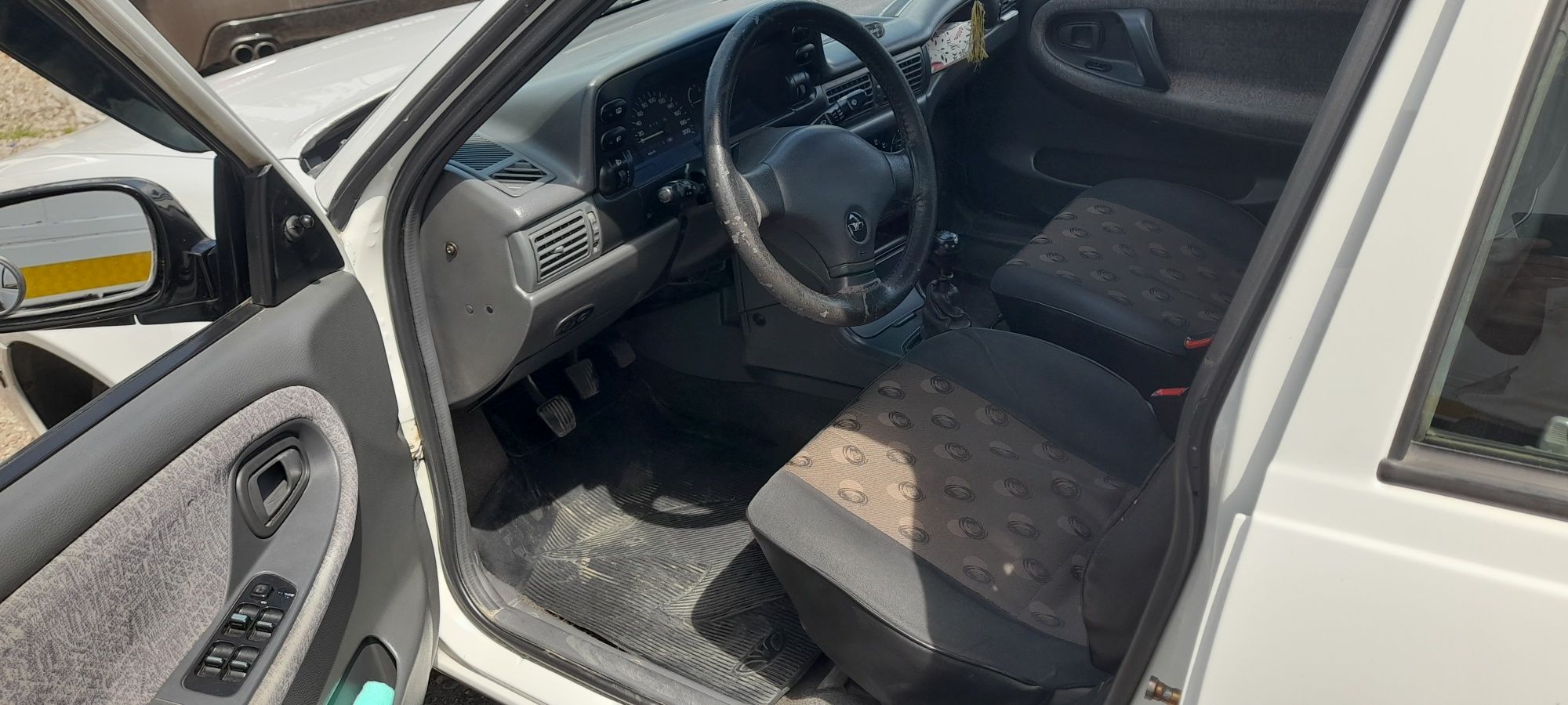 Daewoo nexia 1 1996 yil