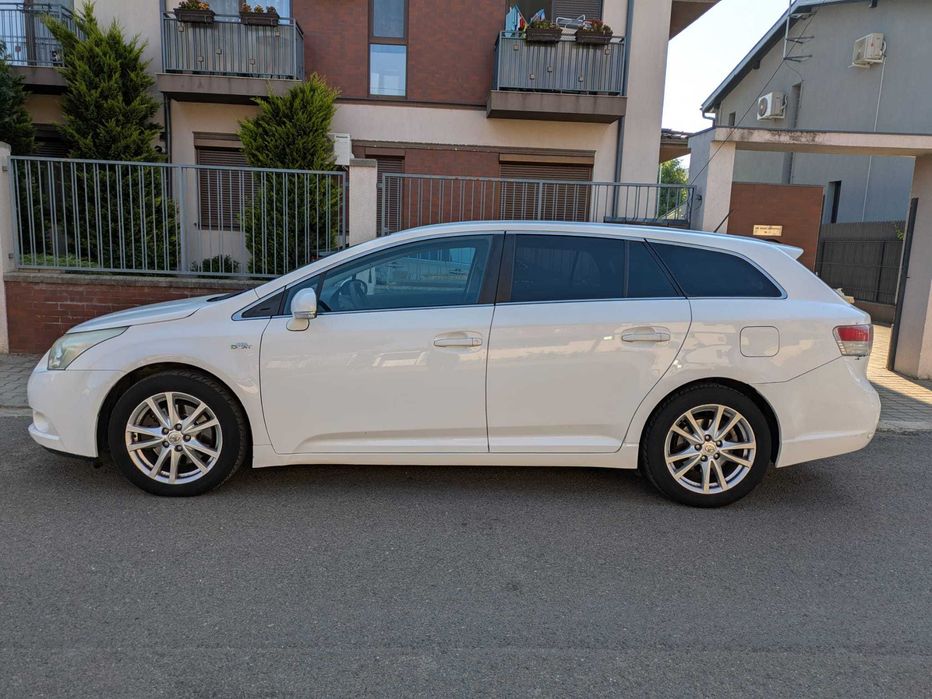 Toyota Avensis 2.2 D-CAT