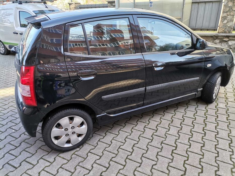 Vând Kia Picanto