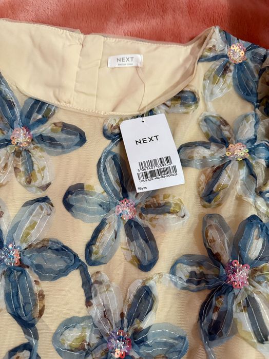 Рокля с пайети и сини цветя