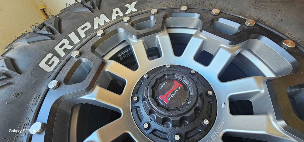 Гуми с Джанти Gripmax Mud Rage 35'