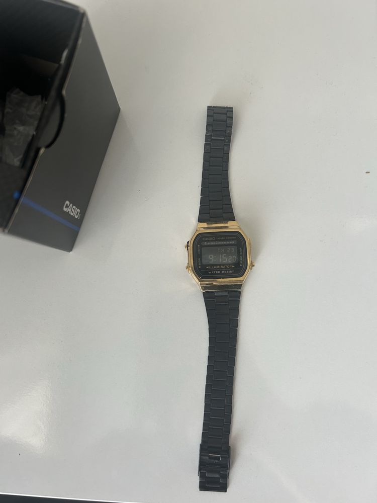 Casio часовник