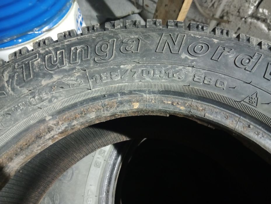 Комплект зимних шин б/у r14