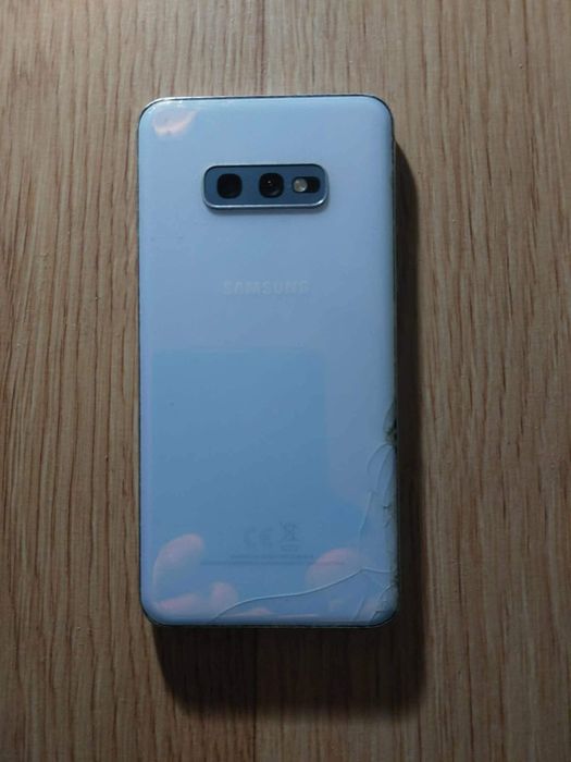 Samsung S10e 128/6 G