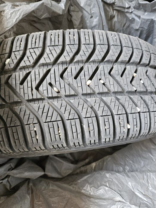 Set 4 roti 205/55 R16 jante de tabla+cauciucuri de iarna Pirelli