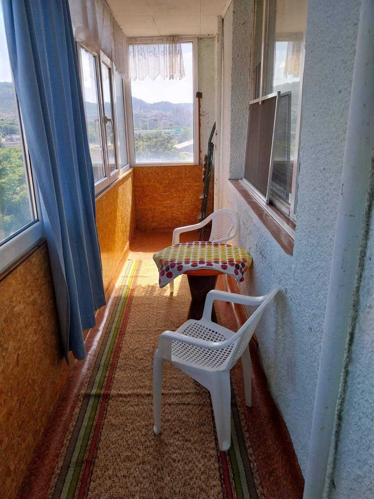 Дава се под наем Двустаен апартамент в Шумен, Тракия - 78 кв.м за 239.7 € - Снимка #10