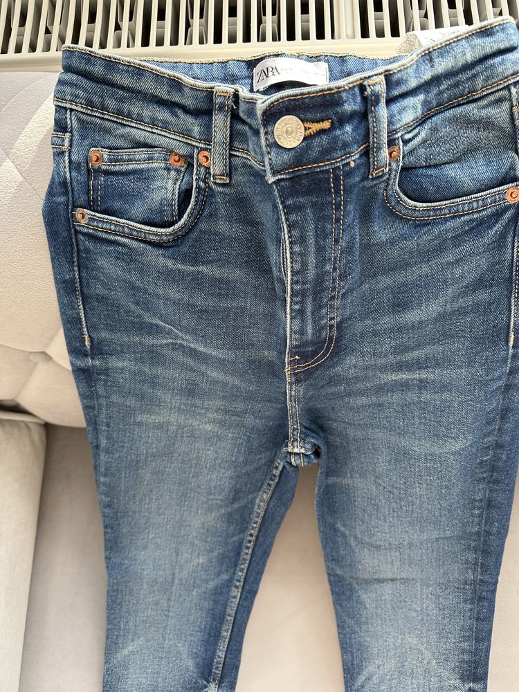 Zara дънки като нови